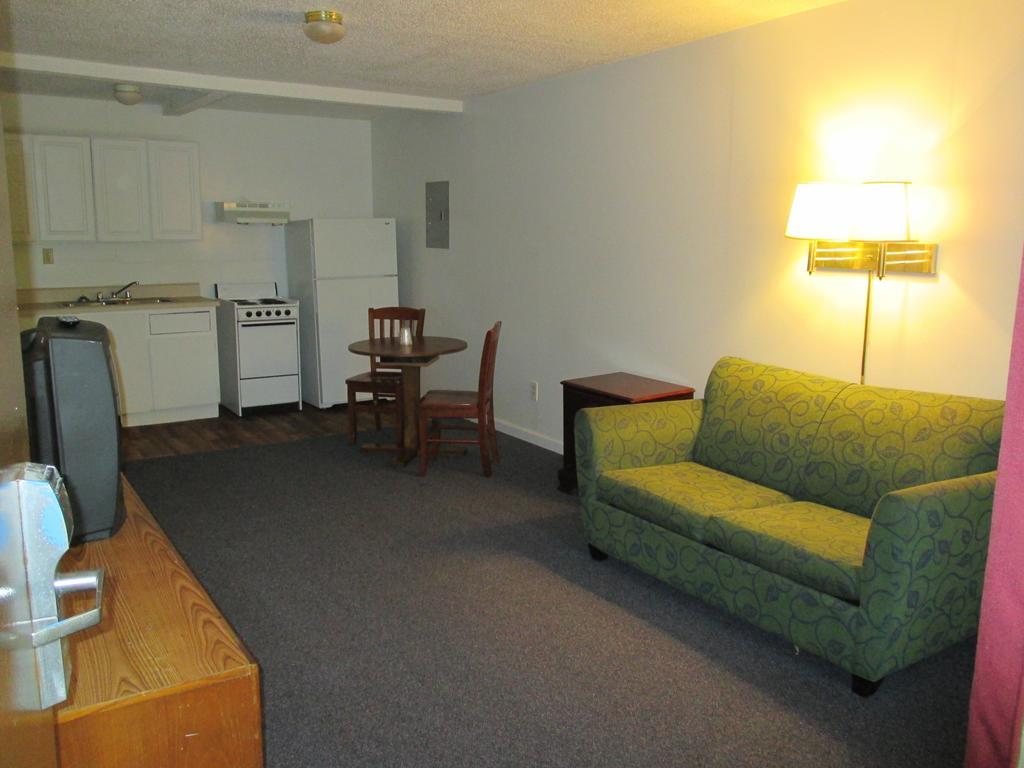 Budgetel Inn & Suites Atlanta Room photo